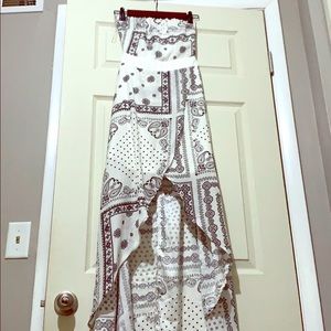 Bandana strapless maxi with split